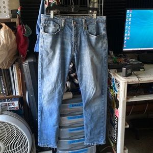 Levi’s 502 jeans